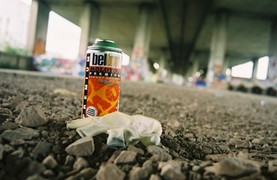 graffiti spray cans piece