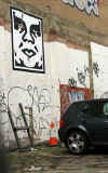 obey_giant_paste_up_london.jpg (59091 bytes)