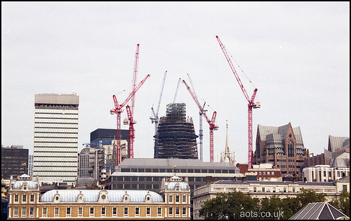 Swiss Re Tower gherkin building construction