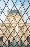 pgtlouvre.jpg (51101 bytes)