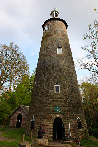 Shot Tower, Crane Park