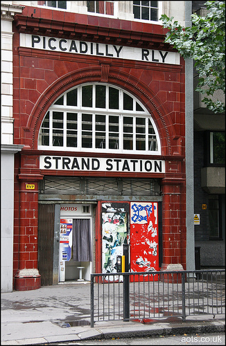 The Strand / Aldwych Underground Station