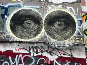 Perspicere street art - Art of the State